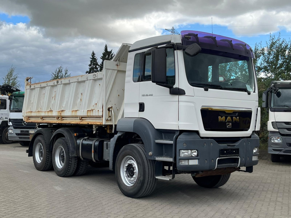 MAN TG-S 26.440 6x4 BB 3-Achs Kipper Schalter - شاحنة قلاب: صورة 4 MAN TG-S 26.440 6x4 BB 3-Achs Kipper Schalter - شاحنة قلاب: صورة 4