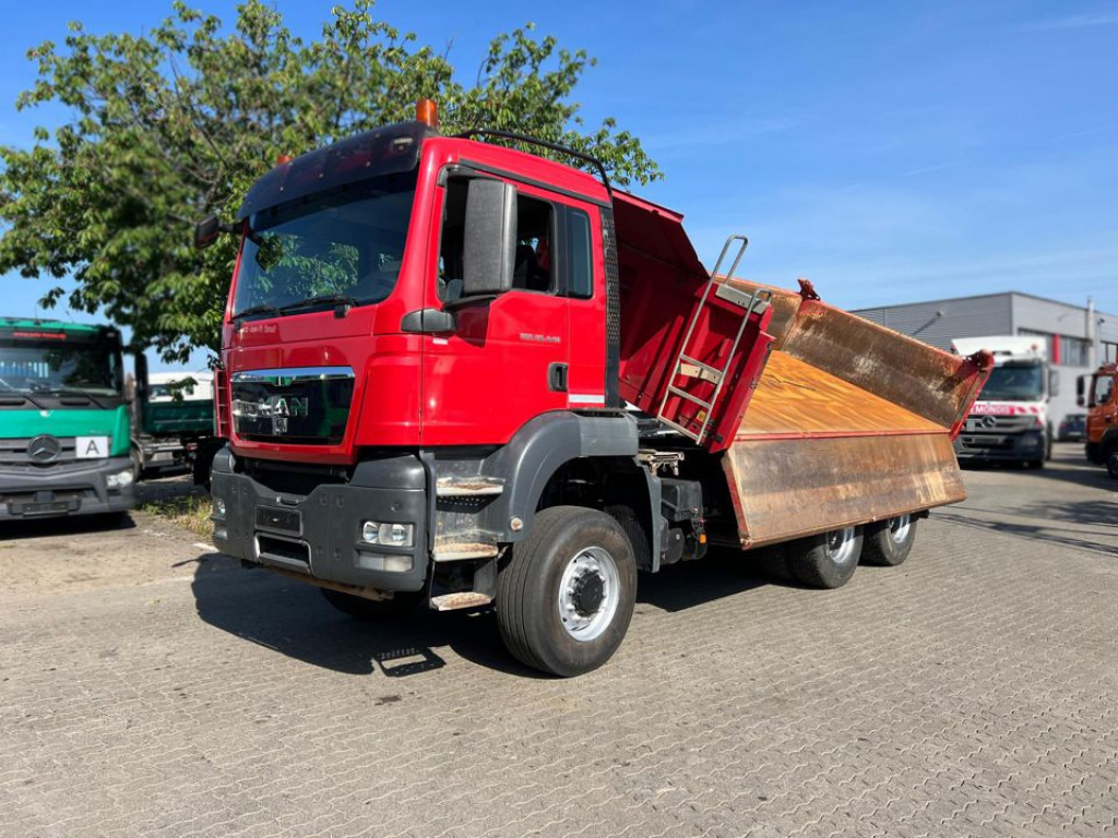 MAN TG-S 26.440 6x6 3-Achs Allradkipper Bordmatik - شاحنة قلاب: صورة 1 MAN TG-S 26.440 6x6 3-Achs Allradkipper Bordmatik - شاحنة قلاب: صورة 1