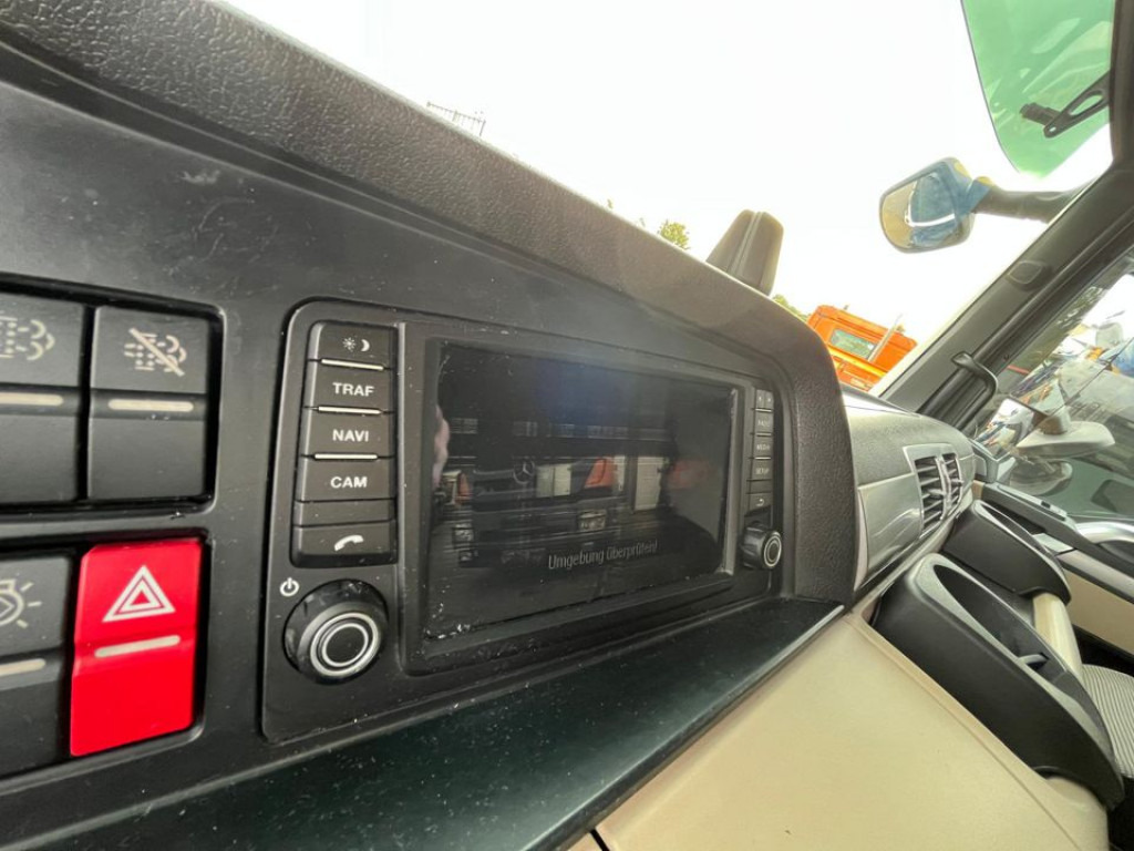 MAN TG-X 26.460 6x2-2 BL Pritsche Kran PK 24.001 Funk Lenk - شاحنات مسطحة, شاحنة كرين: صورة 5 MAN TG-X 26.460 6x2-2 BL Pritsche Kran PK 24.001 Funk Lenk - شاحنات مسطحة, شاحنة كرين: صورة 5