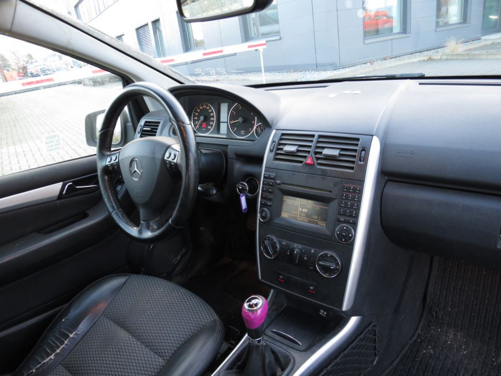 شاحنة MERCEDES-BENZ A-Klasse 200 Avantgarde PKW: صورة 9