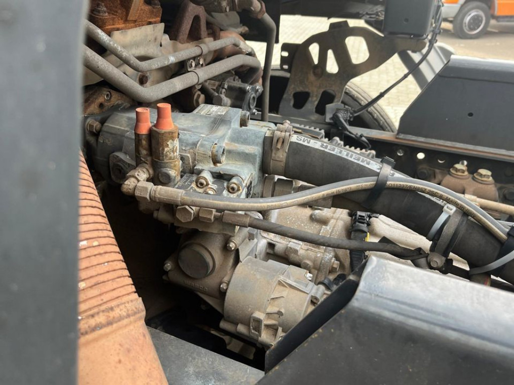 MERCEDES-BENZ Actros 2541 L6x2 Abrollkipper Meiller Schub Knick - شاحنة برافعة خطافية: صورة 5 MERCEDES-BENZ Actros 2541 L6x2 Abrollkipper Meiller Schub Knick - شاحنة برافعة خطافية: صورة 5