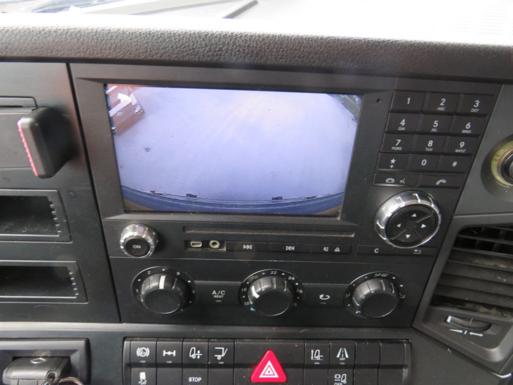 MERCEDES-BENZ Antos 1830 L nR 4x2 Standardkoffer LBW LBW 2to+Funk - شاحنة صندوقية: صورة 3 MERCEDES-BENZ Antos 1830 L nR 4x2 Standardkoffer LBW LBW 2to+Funk - شاحنة صندوقية: صورة 3