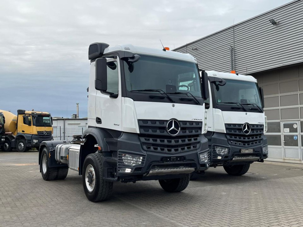 MERCEDES-BENZ Arocs 2043 AS 4x4 SZM nur 133TKM ! Kipphydraulik - رأس تريلا: صورة 3 MERCEDES-BENZ Arocs 2043 AS 4x4 SZM nur 133TKM ! Kipphydraulik - رأس تريلا: صورة 3