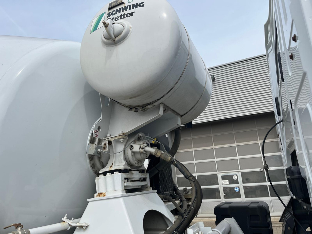 MERCEDES-BENZ Arocs 3240 B 8x4 Betonmischer Deutsch Top AP Achsen - شاحنة: صورة 4 MERCEDES-BENZ Arocs 3240 B 8x4 Betonmischer Deutsch Top AP Achsen - شاحنة: صورة 4