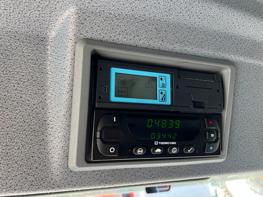 MERCEDES-BENZ Atego 1224 L Kühlkoffer LBW Tiefkühler 6,2m LBW - شاحنة ذات مبرد: صورة 2 MERCEDES-BENZ Atego 1224 L Kühlkoffer LBW Tiefkühler 6,2m LBW - شاحنة ذات مبرد: صورة 2