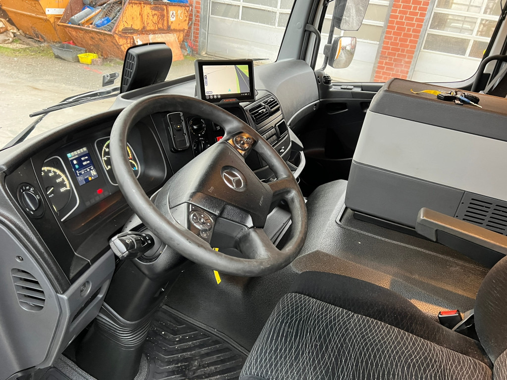 MERCEDES-BENZ Atego 1230 L Pritsche LBW Lg.Fhs Hochd. 7,2m+LBW - شاحنة ذات ستائر جانبية: صورة 5 MERCEDES-BENZ Atego 1230 L Pritsche LBW Lg.Fhs Hochd. 7,2m+LBW - شاحنة ذات ستائر جانبية: صورة 5