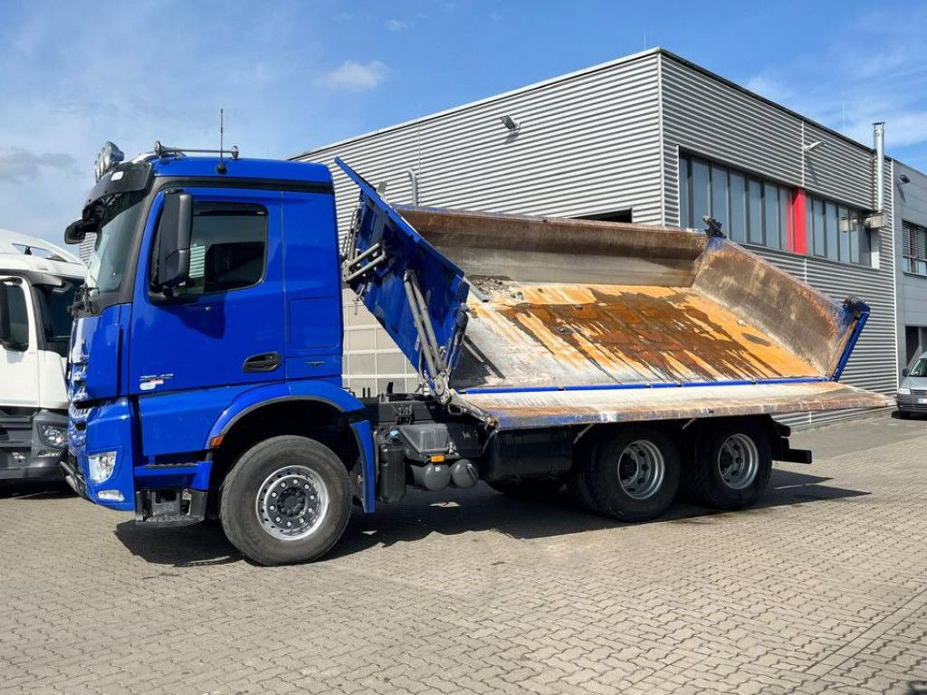 Mercedes-Benz Arocs 2642 6x4 3-Achs Kipper Bordmatik nur 163TK - شاحنة قلاب: صورة 3 Mercedes-Benz Arocs 2642 6x4 3-Achs Kipper Bordmatik nur 163TK - شاحنة قلاب: صورة 3