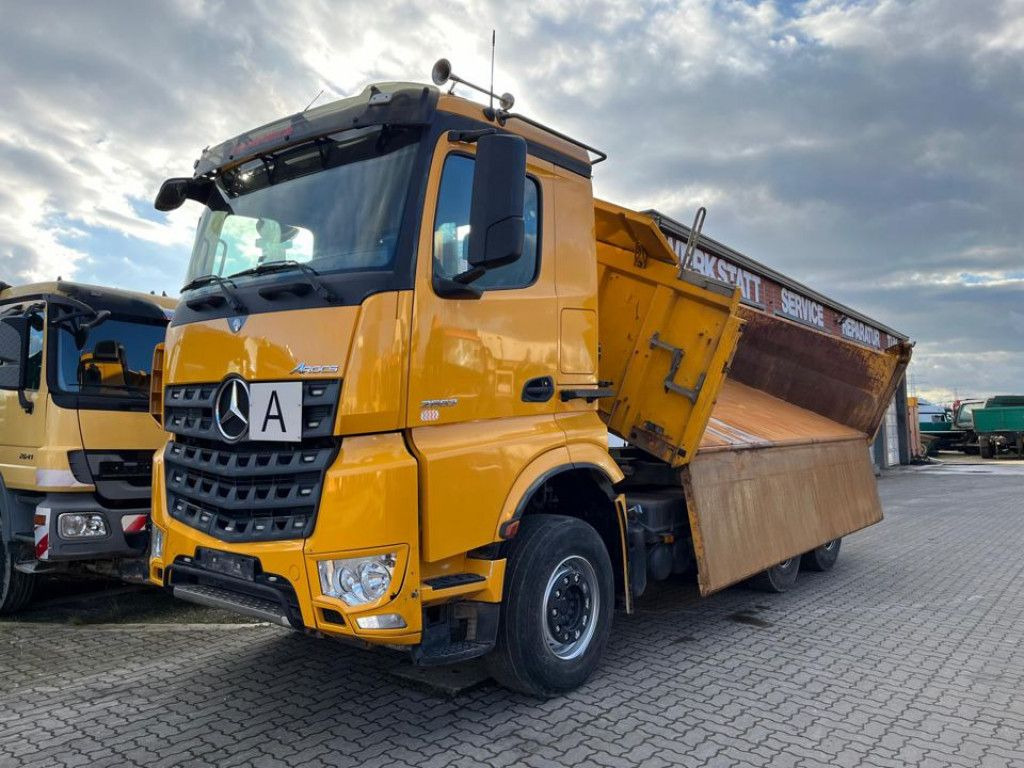 Mercedes-Benz Arocs 2663 6x4 3-Achs Kipper Meiller Bordmatik - شاحنة قلاب: صورة 1 Mercedes-Benz Arocs 2663 6x4 3-Achs Kipper Meiller Bordmatik - شاحنة قلاب: صورة 1