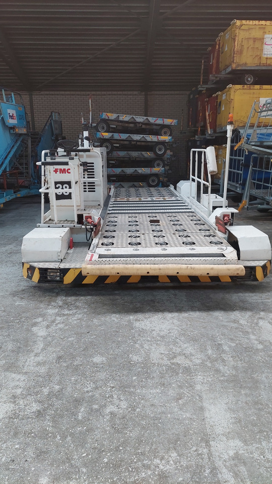 CLT-8 FMC Speedloader - محملات الحاويات والمنصات النقالة: صورة 2 CLT-8 FMC Speedloader - محملات الحاويات والمنصات النقالة: صورة 2