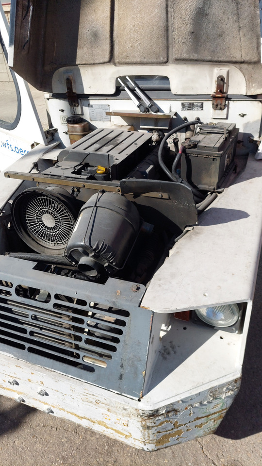 TLD TMX-30 tractor - جرارات الأمتعة: صورة 3 TLD TMX-30 tractor - جرارات الأمتعة: صورة 3