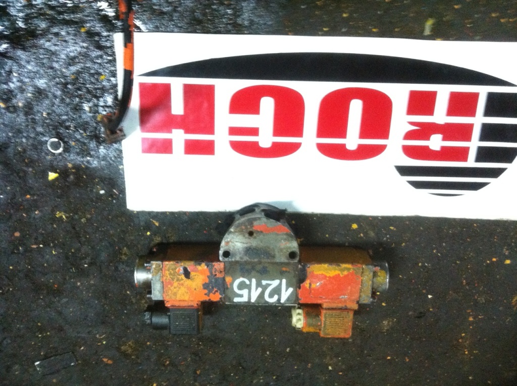 KRACHT WL4 SFZ04XP2 EK1 Z610 - 1 SEKCYJNY + KOŚĆ + CEWKI - صمام هيدروليكي - آلات الإنشاء: صورة 1 KRACHT WL4 SFZ04XP2 EK1 Z610 - 1 SEKCYJNY + KOŚĆ + CEWKI - صمام هيدروليكي - آلات الإنشاء: صورة 1