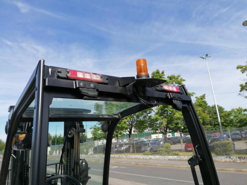 رافعة شوكية تعمل بالغاز Caterpillar GP40N: صورة 15 رافعة شوكية تعمل بالغاز Caterpillar GP40N: صورة 15