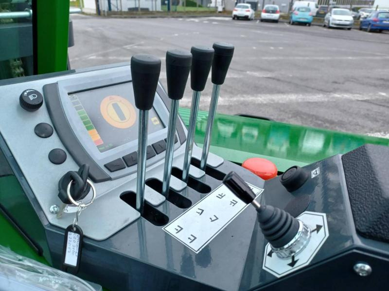رافعة شوكية للوصول للأماكن الضيقة ب4 اتجاهات Combilift CBE3000: صورة 12