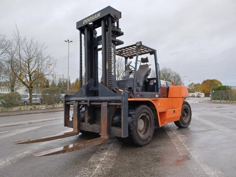 Doosan D1808-S - رافعة شوكية ديزل: صورة 2 Doosan D1808-S - رافعة شوكية ديزل: صورة 2