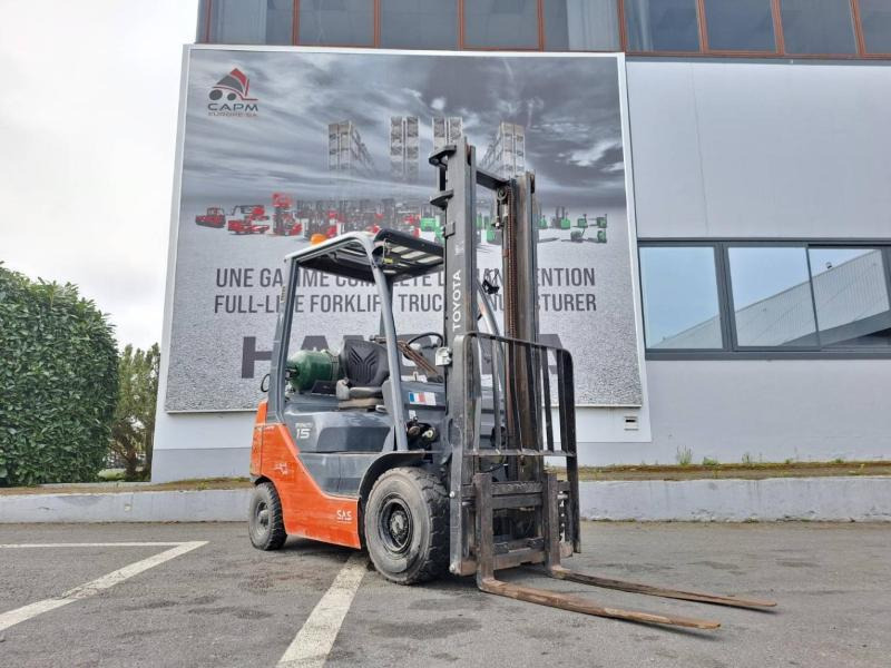 Toyota 028 FGF 15 - رافعة شوكية تعمل بالغاز: صورة 2 Toyota 028 FGF 15 - رافعة شوكية تعمل بالغاز: صورة 2