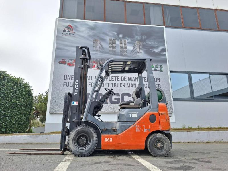 Toyota 028 FGF 15 - رافعة شوكية تعمل بالغاز: صورة 3 Toyota 028 FGF 15 - رافعة شوكية تعمل بالغاز: صورة 3