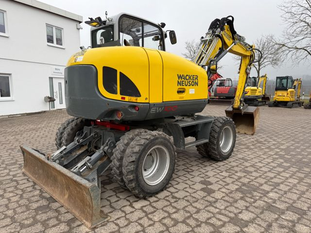 Wacker EW 100, Bj 20, 2050 BH, VA, HS08, TL Wacker EW 100, Bj 20, 2050 BH, VA, HS08, TL - حفار ذو عجلات: صورة 4 Wacker EW 100, Bj 20, 2050 BH, VA, HS08, TL Wacker EW 100, Bj 20, 2050 BH, VA, HS08, TL - حفار ذو عجلات: صورة 4