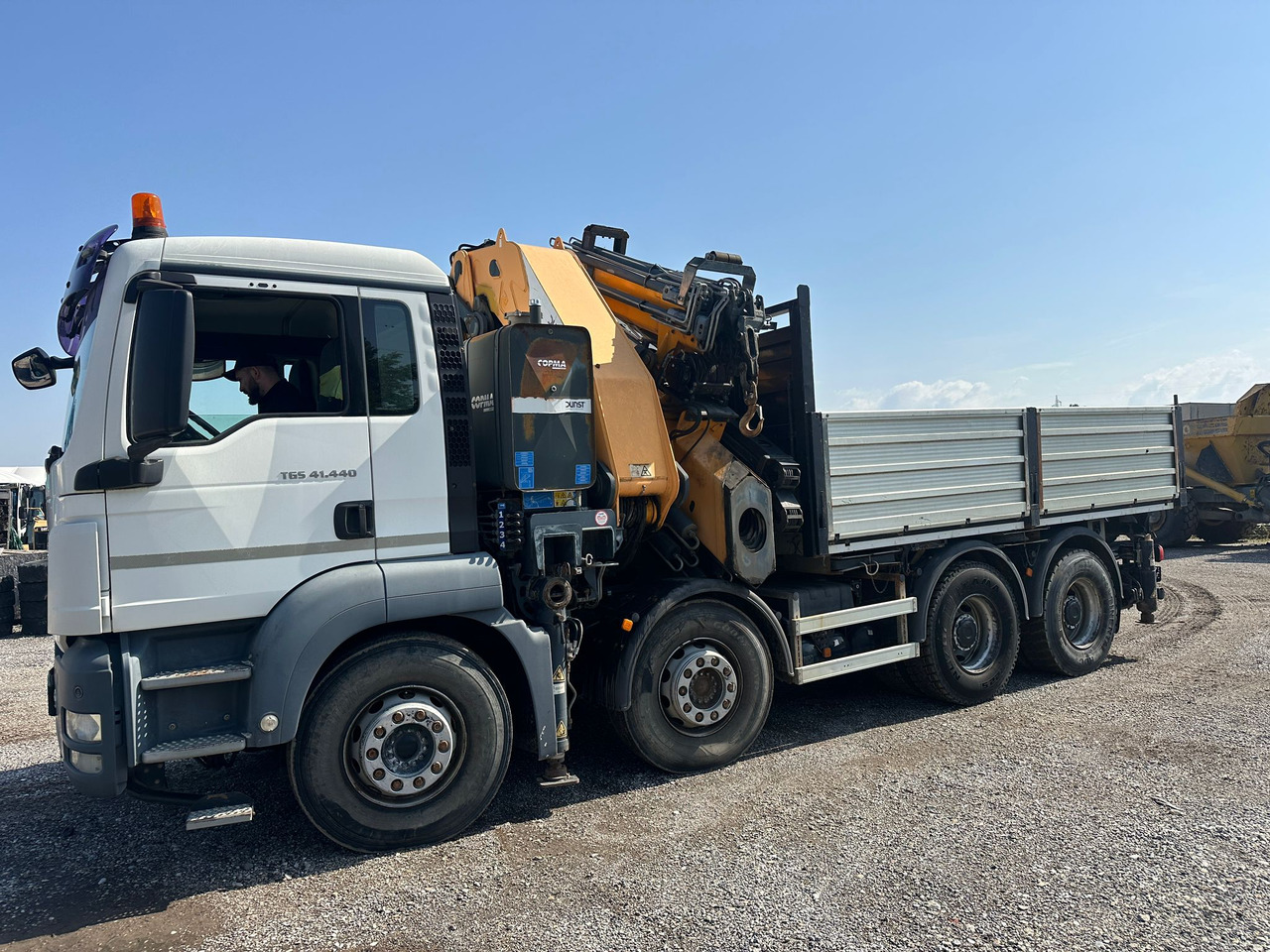 MAN TGS 41.440 Hiab Palfinger Fassi Copma 870 - شاحنة كرين: صورة 2 MAN TGS 41.440 Hiab Palfinger Fassi Copma 870 - شاحنة كرين: صورة 2