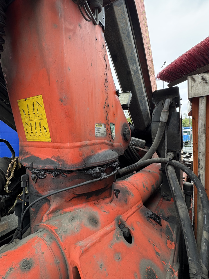 MERCEDES-BENZ Fassi Hiab Palfinger PK 18002D - شاحنة كرين: صورة 5 MERCEDES-BENZ Fassi Hiab Palfinger PK 18002D - شاحنة كرين: صورة 5