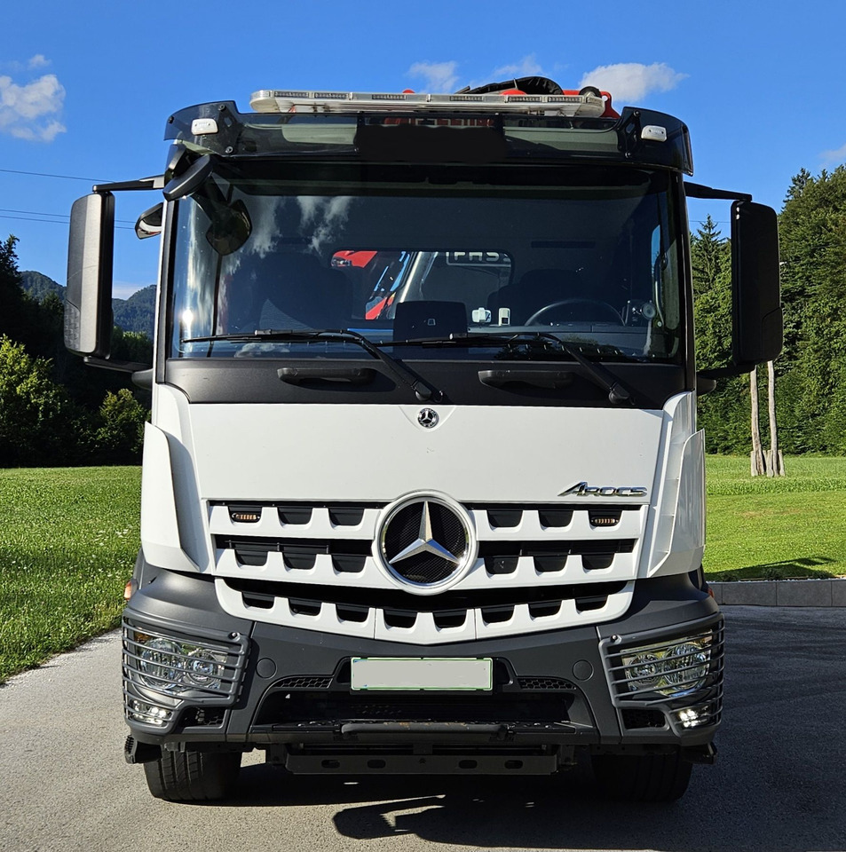 MERCEDES-BENZ Hiab Palfinger Fassi F545-6 JIB L426 - شاحنات مسطحة: صورة 1 MERCEDES-BENZ Hiab Palfinger Fassi F545-6 JIB L426 - شاحنات مسطحة: صورة 1