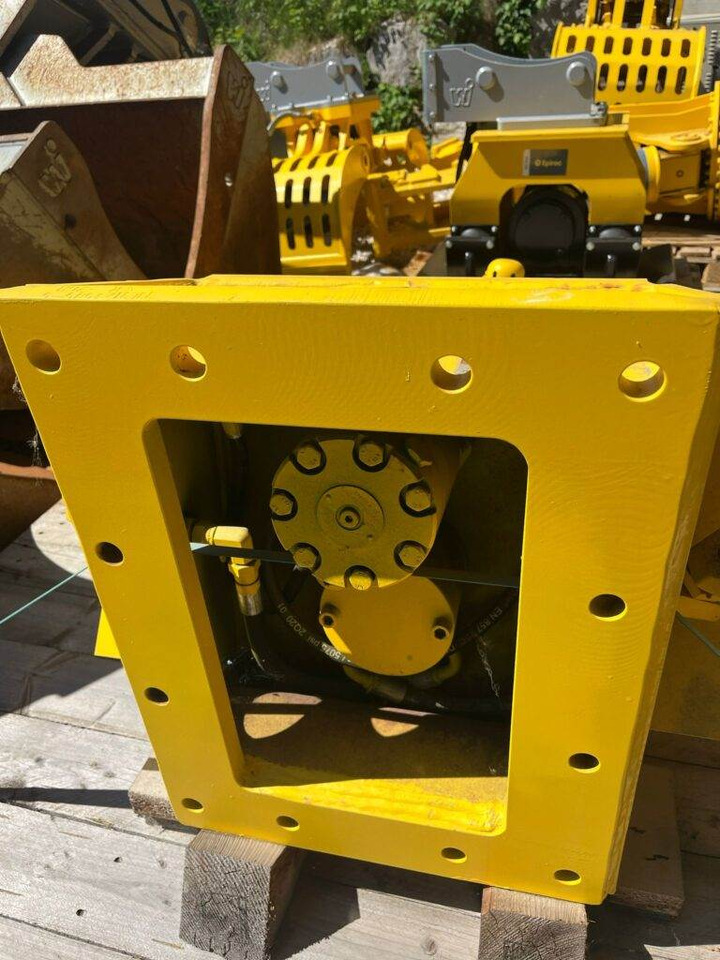 Epiroc Betonabbruchzange CB950 - مقصات الهدم - آلات الإنشاء: صورة 3 Epiroc Betonabbruchzange CB950 - مقصات الهدم - آلات الإنشاء: صورة 3