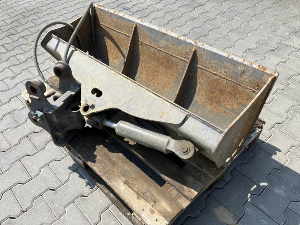 Volvo Böschungslöffel schwenkbar - لودر ذو محراث خلفي/ باكهو: صورة 3 Volvo Böschungslöffel schwenkbar - لودر ذو محراث خلفي/ باكهو: صورة 3