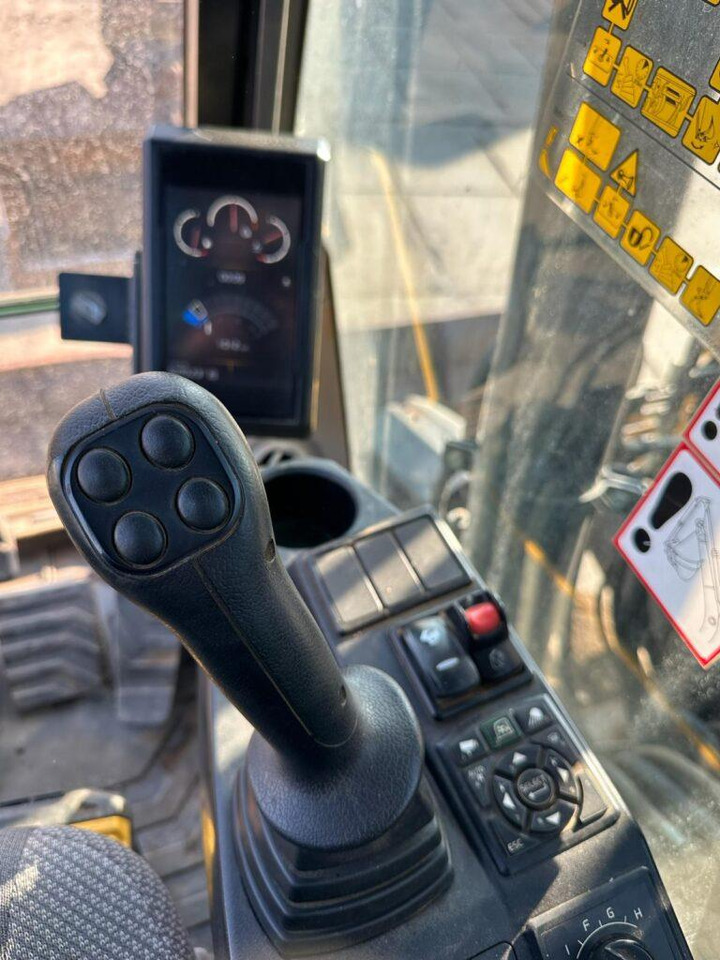 تأجير  Volvo ECR145EL Volvo ECR145EL: صورة 23