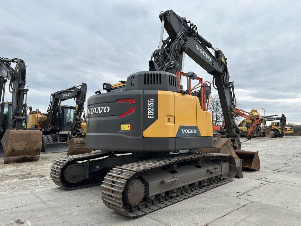 Volvo ECR235EL - حفار زاحف: صورة 3 Volvo ECR235EL - حفار زاحف: صورة 3