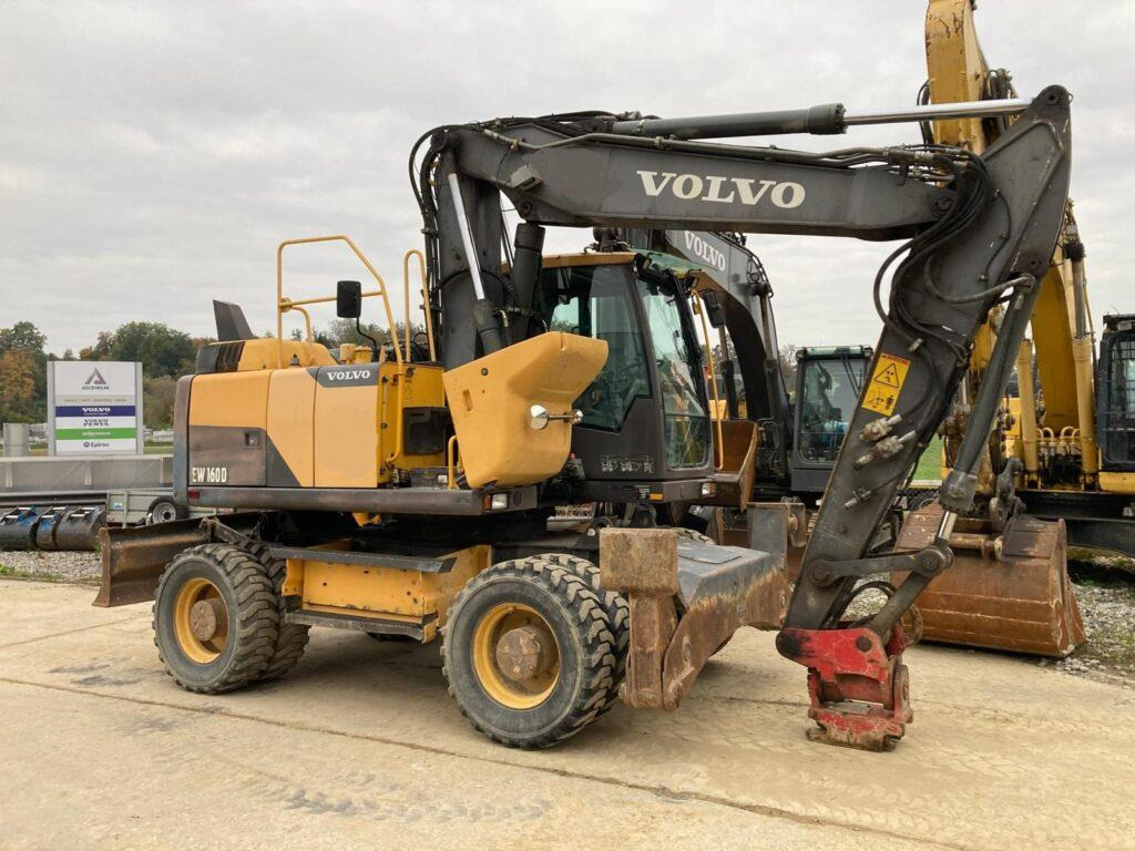 Volvo EW160D - حفار ذو عجلات: صورة 1 Volvo EW160D - حفار ذو عجلات: صورة 1