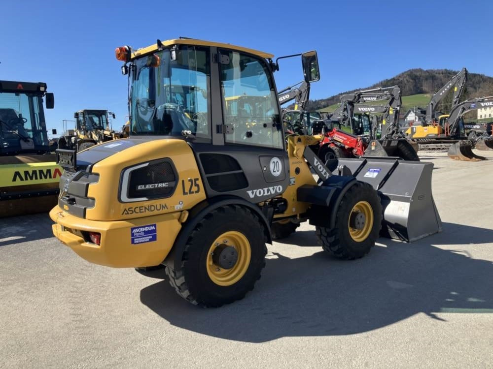 Volvo JL25H Electric - شيول صغير: صورة 2 Volvo JL25H Electric - شيول صغير: صورة 2