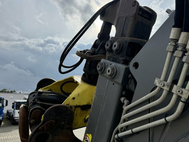 DAF XF 530 6x2 Holztransport Kran PENZ 15Z9.50 - شاحنة قطع الأشجار, شاحنة كرين: صورة 4 DAF XF 530 6x2 Holztransport Kran PENZ 15Z9.50 - شاحنة قطع الأشجار, شاحنة كرين: صورة 4