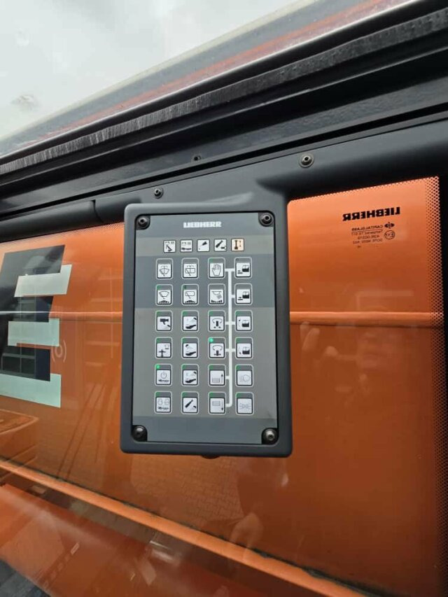 Liebherr LTM 1070-4.2 Autokran mit Spitze *TOP Zustand - رافعة لجميع التضاريس: صورة 2 Liebherr LTM 1070-4.2 Autokran mit Spitze *TOP Zustand - رافعة لجميع التضاريس: صورة 2