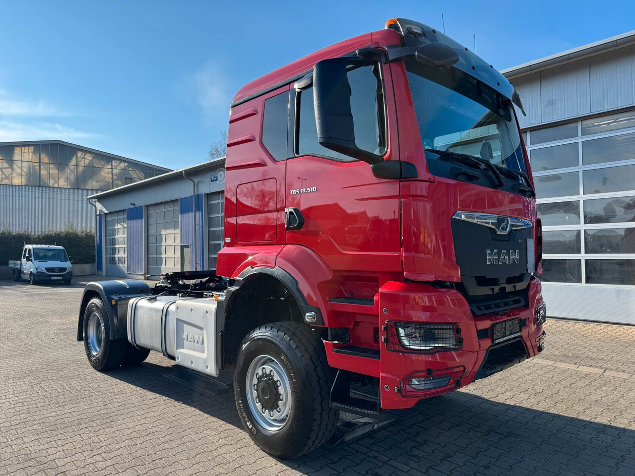 MAN TGS 18.510 4x4 SZM - Kipphyd. Blatt Luft Pritard - مقطورة السحب: صورة 1 MAN TGS 18.510 4x4 SZM - Kipphyd. Blatt Luft Pritard - مقطورة السحب: صورة 1