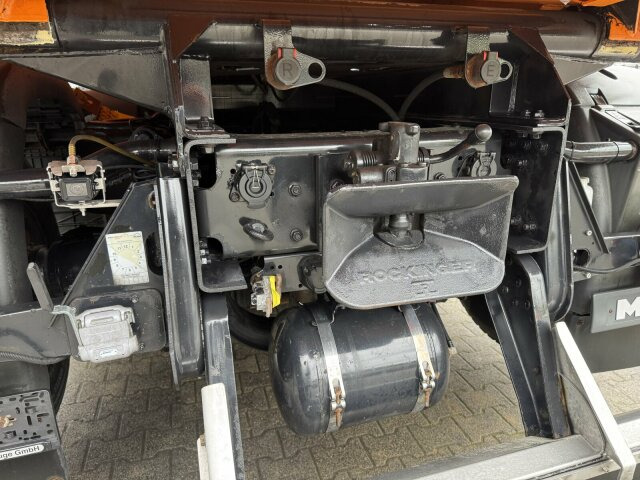 MAN TGS 28.400 6x4-4 Kipper Kran Palfinger PK9002 - شاحنة قلاب, شاحنة كرين: صورة 3 MAN TGS 28.400 6x4-4 Kipper Kran Palfinger PK9002 - شاحنة قلاب, شاحنة كرين: صورة 3