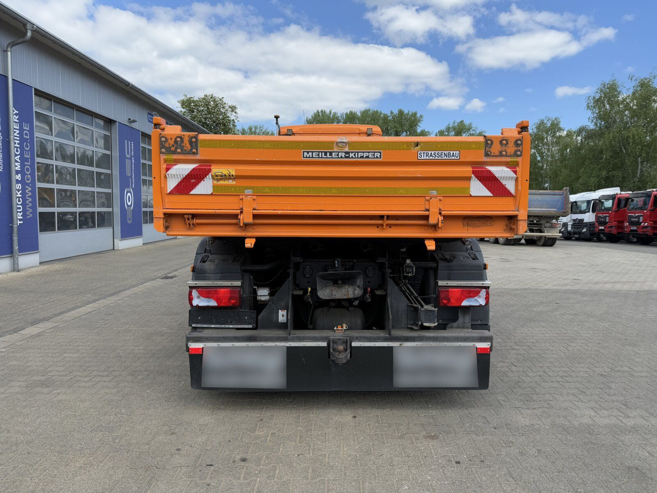 MAN TGS 28.420 6x4-4 Meiller Kipper Winterdienst - شاحنة قلاب: صورة 4 MAN TGS 28.420 6x4-4 Meiller Kipper Winterdienst - شاحنة قلاب: صورة 4