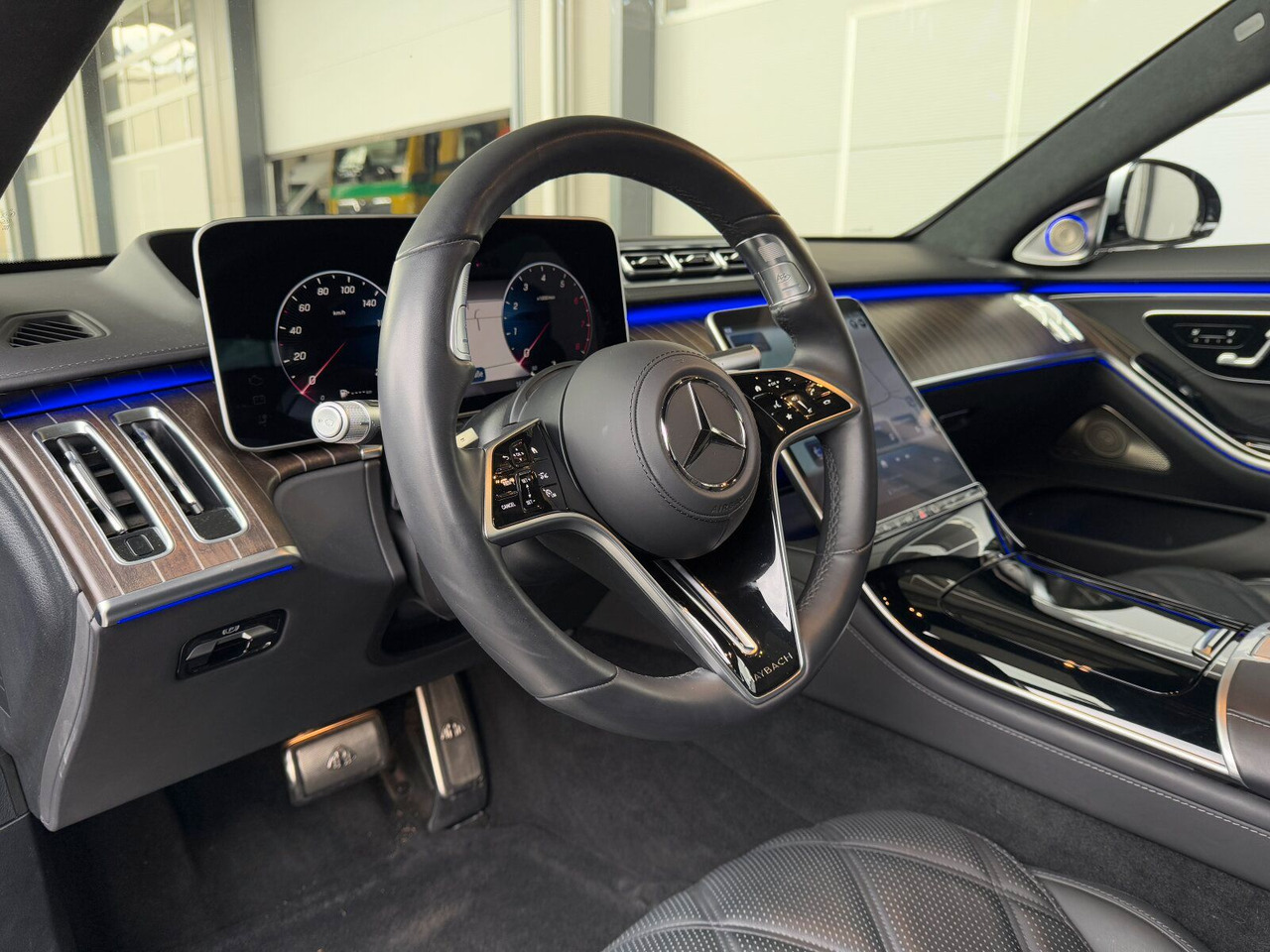 سيدان Maybach Mercedes Benz S680 Maybach V12 High-End -Paket: صورة 13
