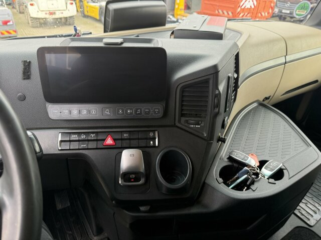 Mercedes-Benz ACTROS 1846 4x4 HAD Eur 6 Kipphydraulik Retarder - رأس تريلا: صورة 3 Mercedes-Benz ACTROS 1846 4x4 HAD Eur 6 Kipphydraulik Retarder - رأس تريلا: صورة 3