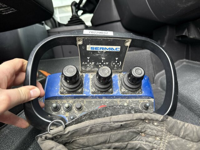 Mercedes-Benz AROCS 2636 6x4 Euro 6 Betonpumpe SERMAC 4Z36 - مضخة خرسانة: صورة 4 Mercedes-Benz AROCS 2636 6x4 Euro 6 Betonpumpe SERMAC 4Z36 - مضخة خرسانة: صورة 4