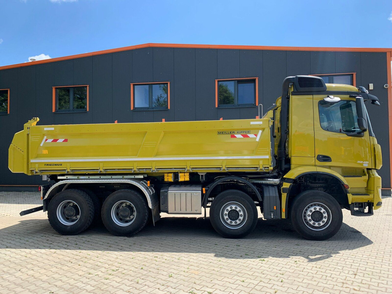Mercedes-Benz AROCS 3248 8x4 Euro 6 Meiller Kipper Bordmatik - شاحنة قلاب: صورة 4 Mercedes-Benz AROCS 3248 8x4 Euro 6 Meiller Kipper Bordmatik - شاحنة قلاب: صورة 4