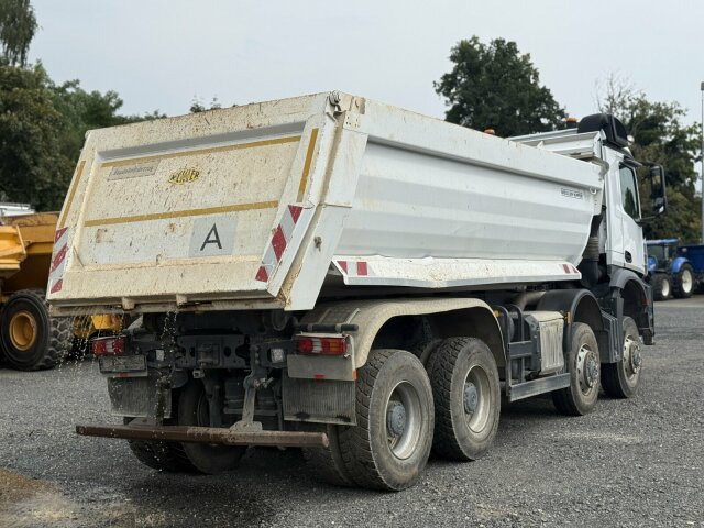 شاحنة قلاب Mercedes-Benz AROCS 4145 8x8 Meiller Muldenkipper: صورة 10 شاحنة قلاب Mercedes-Benz AROCS 4145 8x8 Meiller Muldenkipper: صورة 10