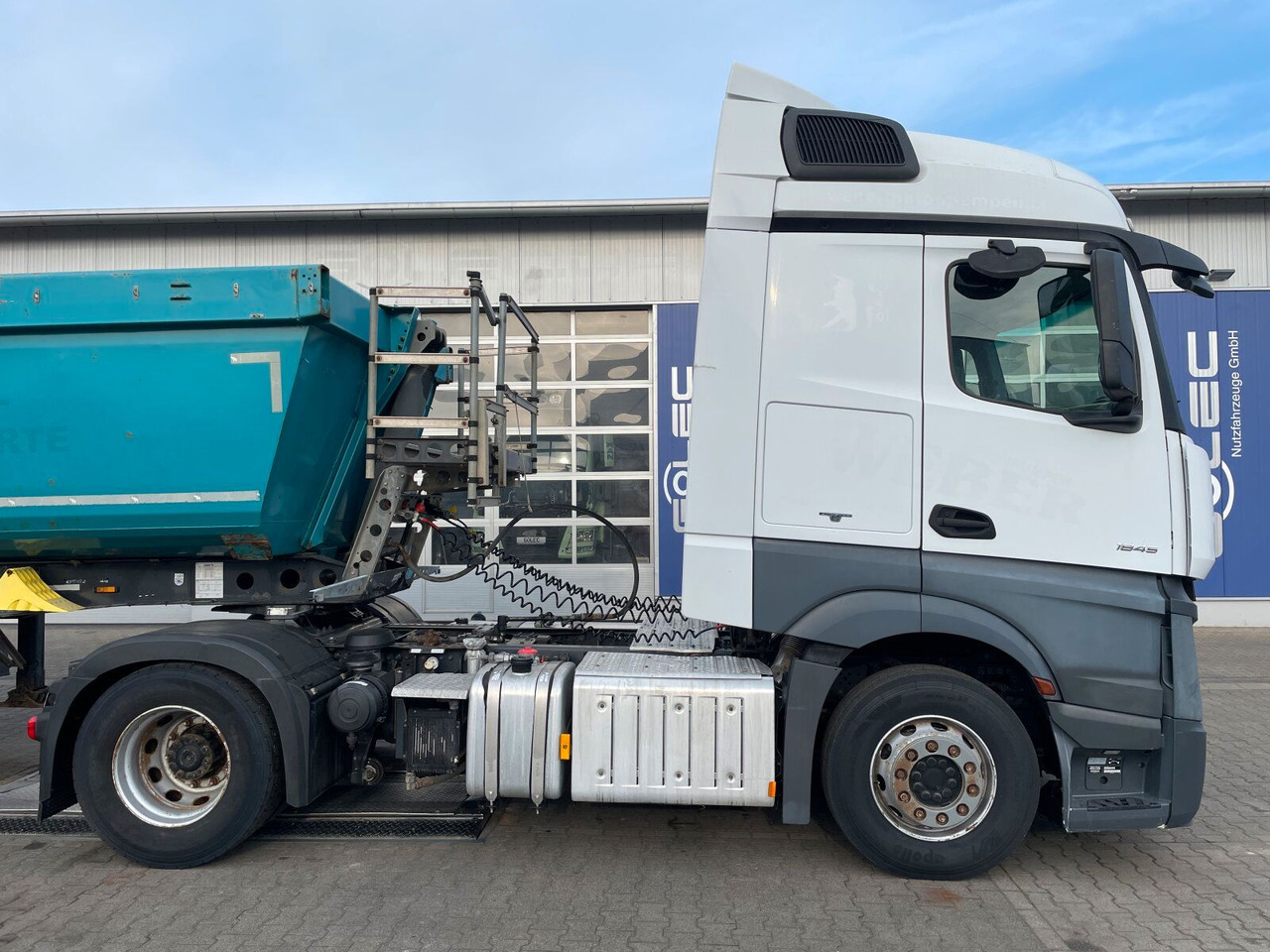 Mercedes-Benz Actros 1845 SZM 4x2 Retarder Kipphydraulik - مقطورة السحب: صورة 3 Mercedes-Benz Actros 1845 SZM 4x2 Retarder Kipphydraulik - مقطورة السحب: صورة 3