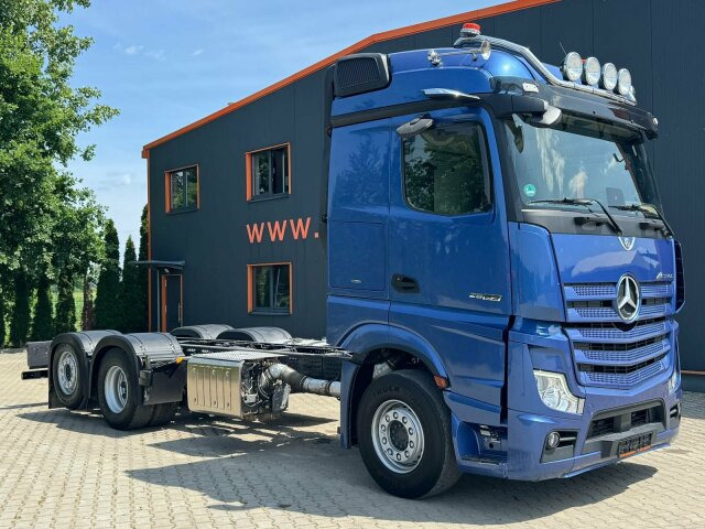 Mercedes-Benz Actros 2563 Euro6 L ENA - شاحنة بهيكل معدني للمقصورة: صورة 1 Mercedes-Benz Actros 2563 Euro6 L ENA - شاحنة بهيكل معدني للمقصورة: صورة 1