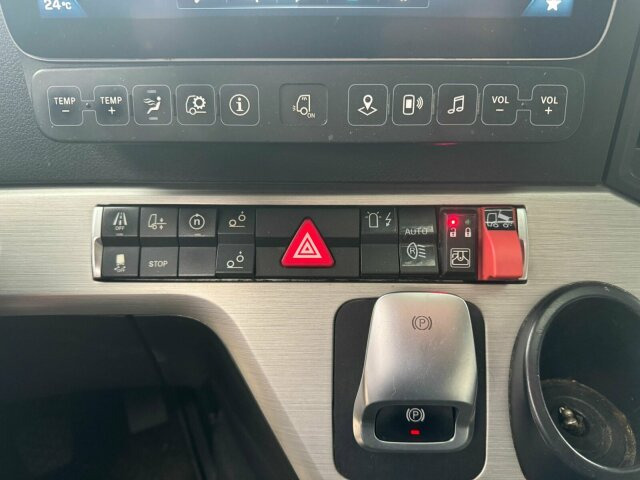 Mercedes-Benz Arocs 3253 8x4 Abrollkipper Kran Palfinger 37002 - شاحنة برافعة خطافية, شاحنة كرين: صورة 5 Mercedes-Benz Arocs 3253 8x4 Abrollkipper Kran Palfinger 37002 - شاحنة برافعة خطافية, شاحنة كرين: صورة 5