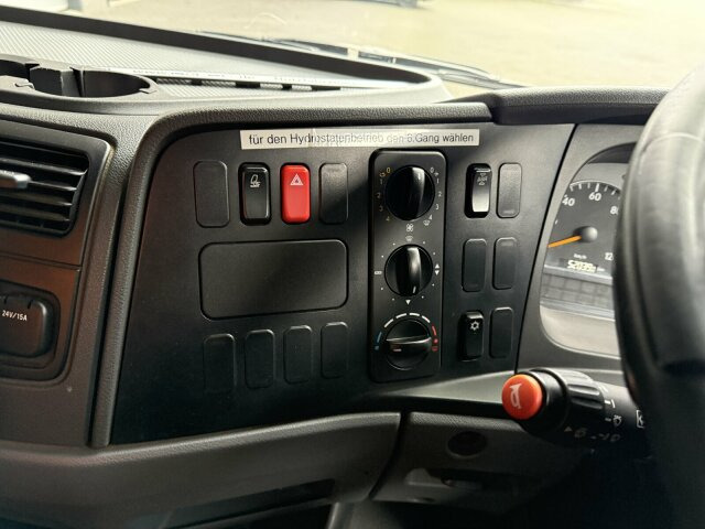 Mercedes-Benz Atego Kehrmaschine BUCHER CITYFANT 5000 - سياره كنس شوارع: صورة 5 Mercedes-Benz Atego Kehrmaschine BUCHER CITYFANT 5000 - سياره كنس شوارع: صورة 5