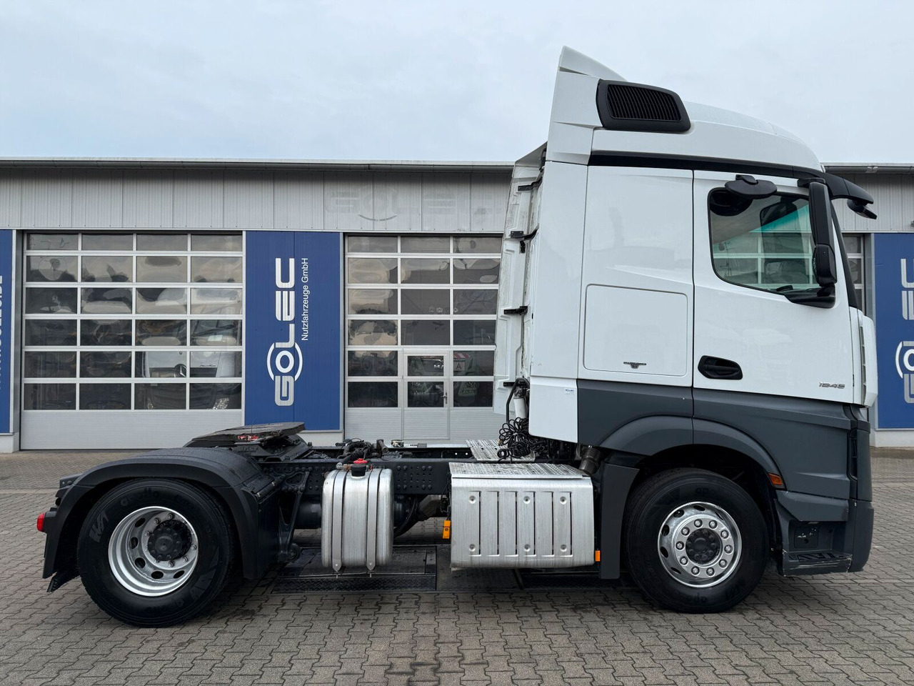 Mercedes-Benz MB Actros 1845 LS Sattelzugmaschine 4x2 - مقطورة السحب: صورة 4 Mercedes-Benz MB Actros 1845 LS Sattelzugmaschine 4x2 - مقطورة السحب: صورة 4