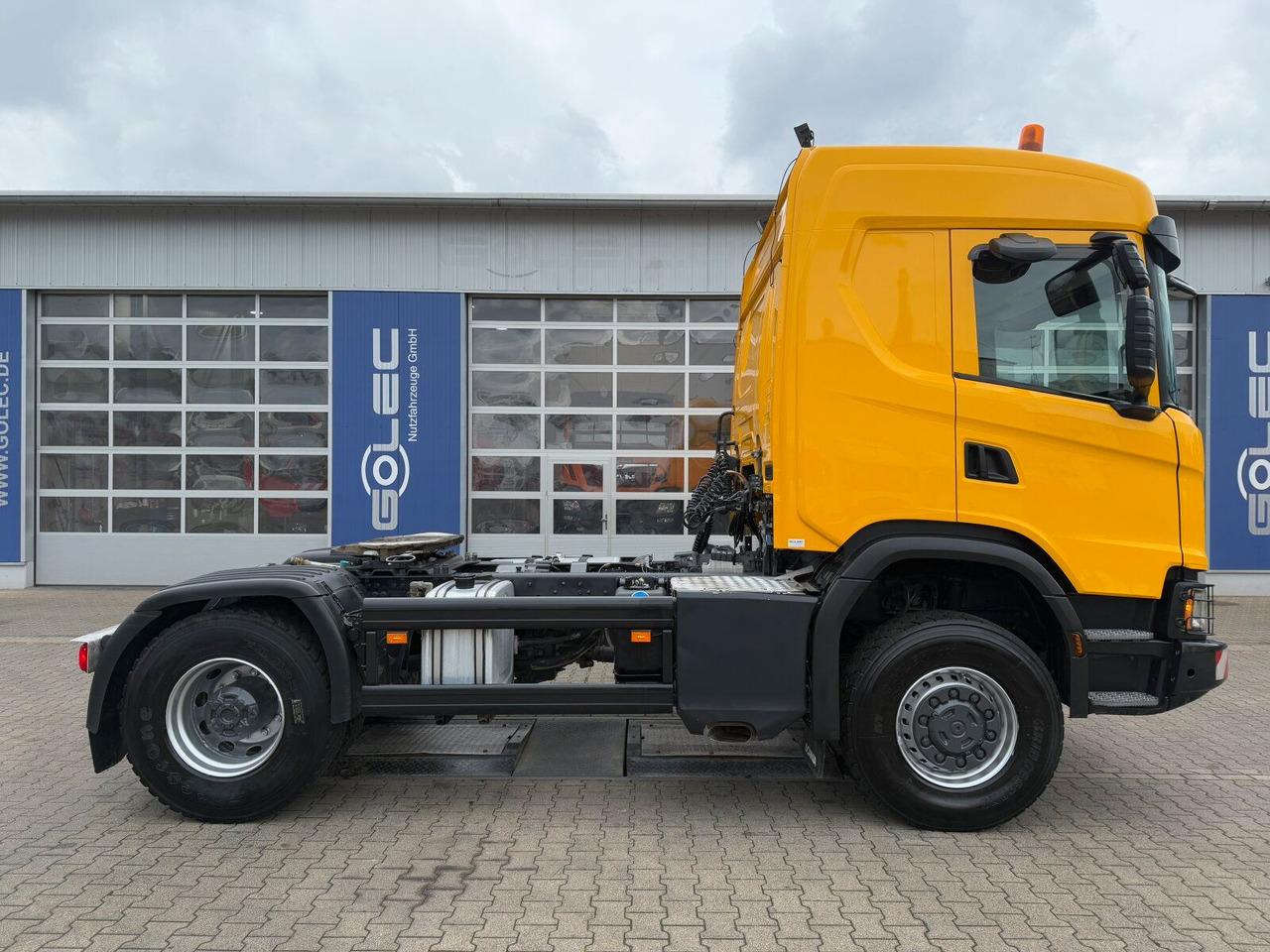 Scania G450 XT 4x4 Euro 6 SZM Kipphydraulik Blatt/ Luft - مقطورة السحب: صورة 2 Scania G450 XT 4x4 Euro 6 SZM Kipphydraulik Blatt/ Luft - مقطورة السحب: صورة 2