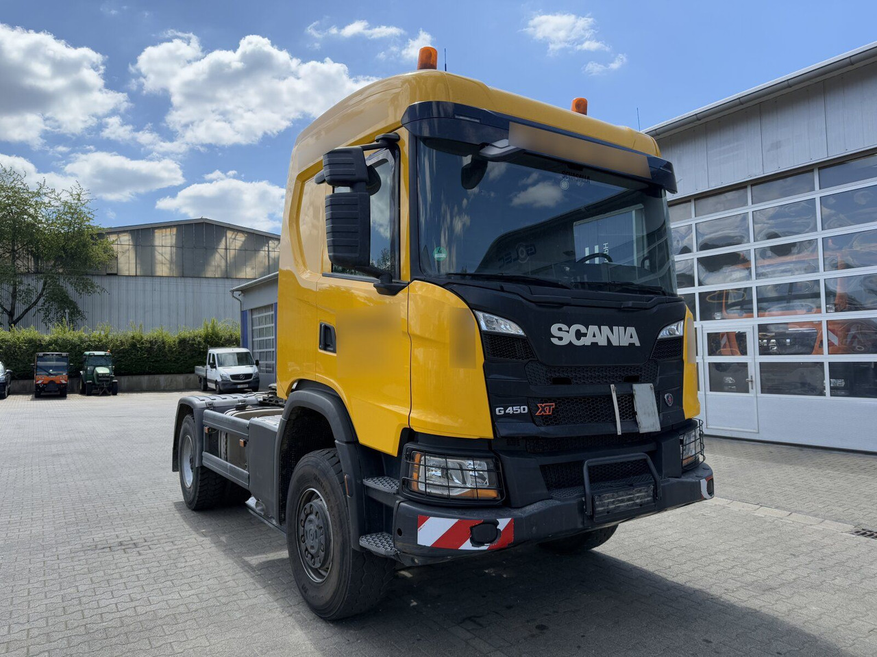 Scania G450 XT 4x4 Euro 6 SZM Kipphydraulik Blatt/ Luft - مقطورة السحب: صورة 1 Scania G450 XT 4x4 Euro 6 SZM Kipphydraulik Blatt/ Luft - مقطورة السحب: صورة 1