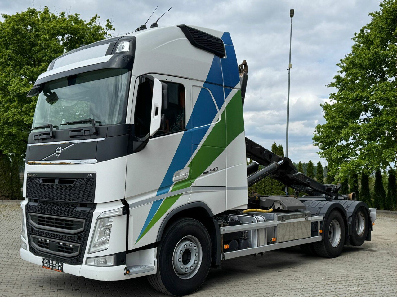 شاحنة برافعة خطافية Volvo FH 540 6x2 Abrollkipper MEILLER RK 26.67: صورة 19