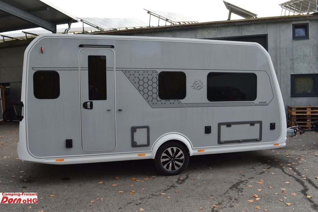Knaus Azur 460 EU Knaus Azur 460 EU Leichter Hagel Bugfront - كرفان سحب: صورة 1 Knaus Azur 460 EU Knaus Azur 460 EU Leichter Hagel Bugfront - كرفان سحب: صورة 1