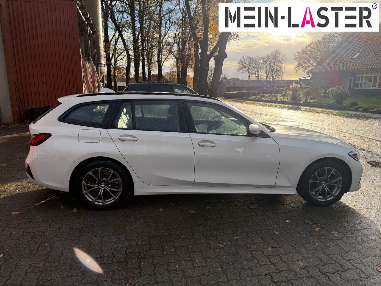 BMW 320 d xDrive touring Sport Line shadow AHK - سيارة ستيشن: صورة 4 BMW 320 d xDrive touring Sport Line shadow AHK - سيارة ستيشن: صورة 4